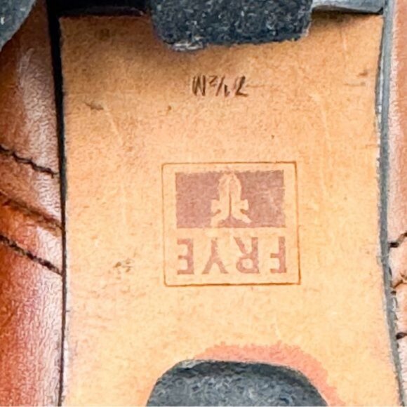 Frye Lisa Women's Foldover Short Boot Brown Leather Heeled Booties 7.5 - Picture 11 of 14